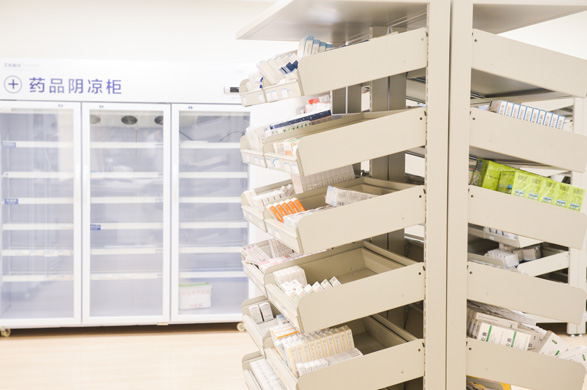 医薬品事業